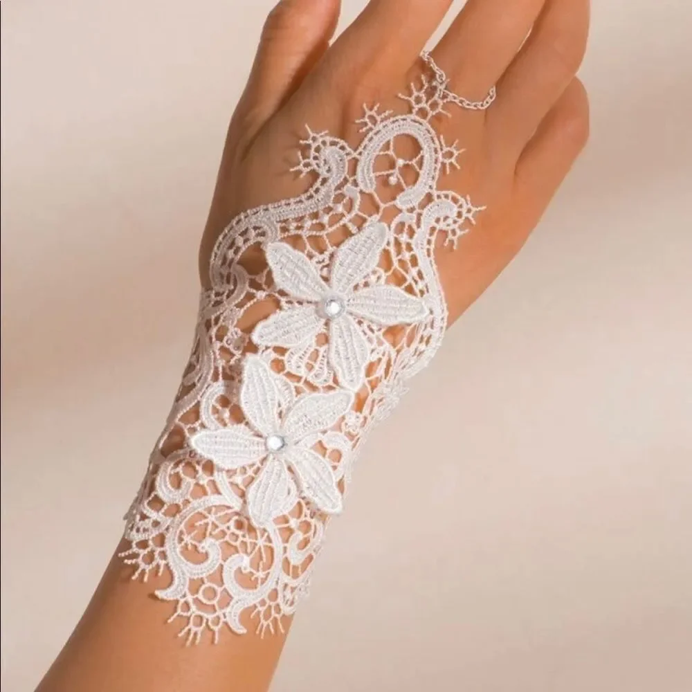 Lace Gloves